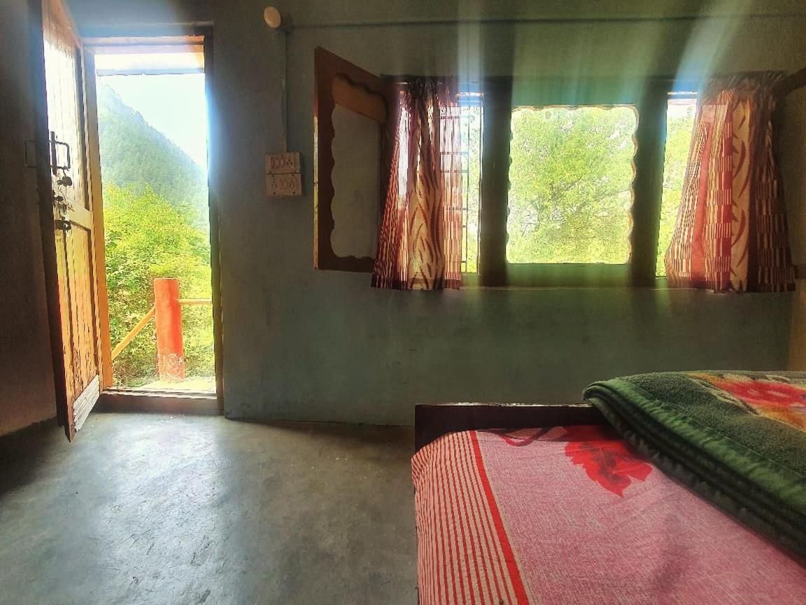 Wake N Bake Kasol Exteriér fotografie