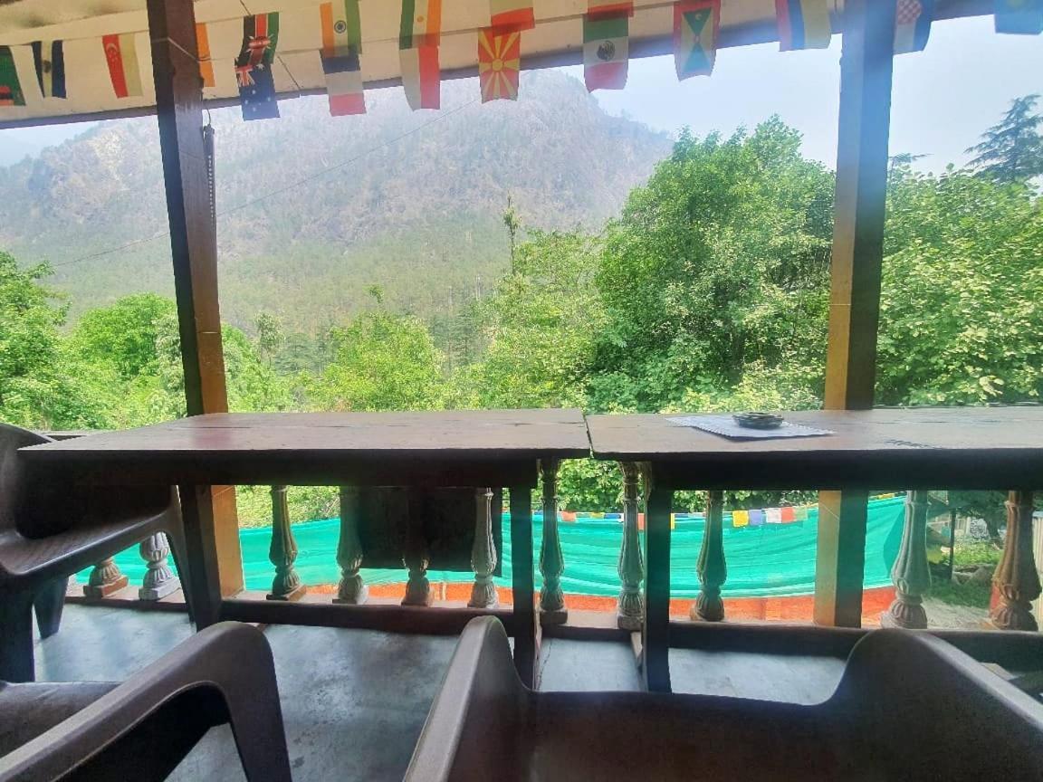 Wake N Bake Kasol Exteriér fotografie